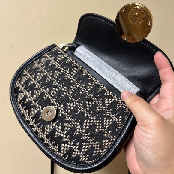 NWT! MK Michael Kors Fulton Leather Small Belt Bag Crossbody In Black 35F9GFTN1J - Picture 2 of 8